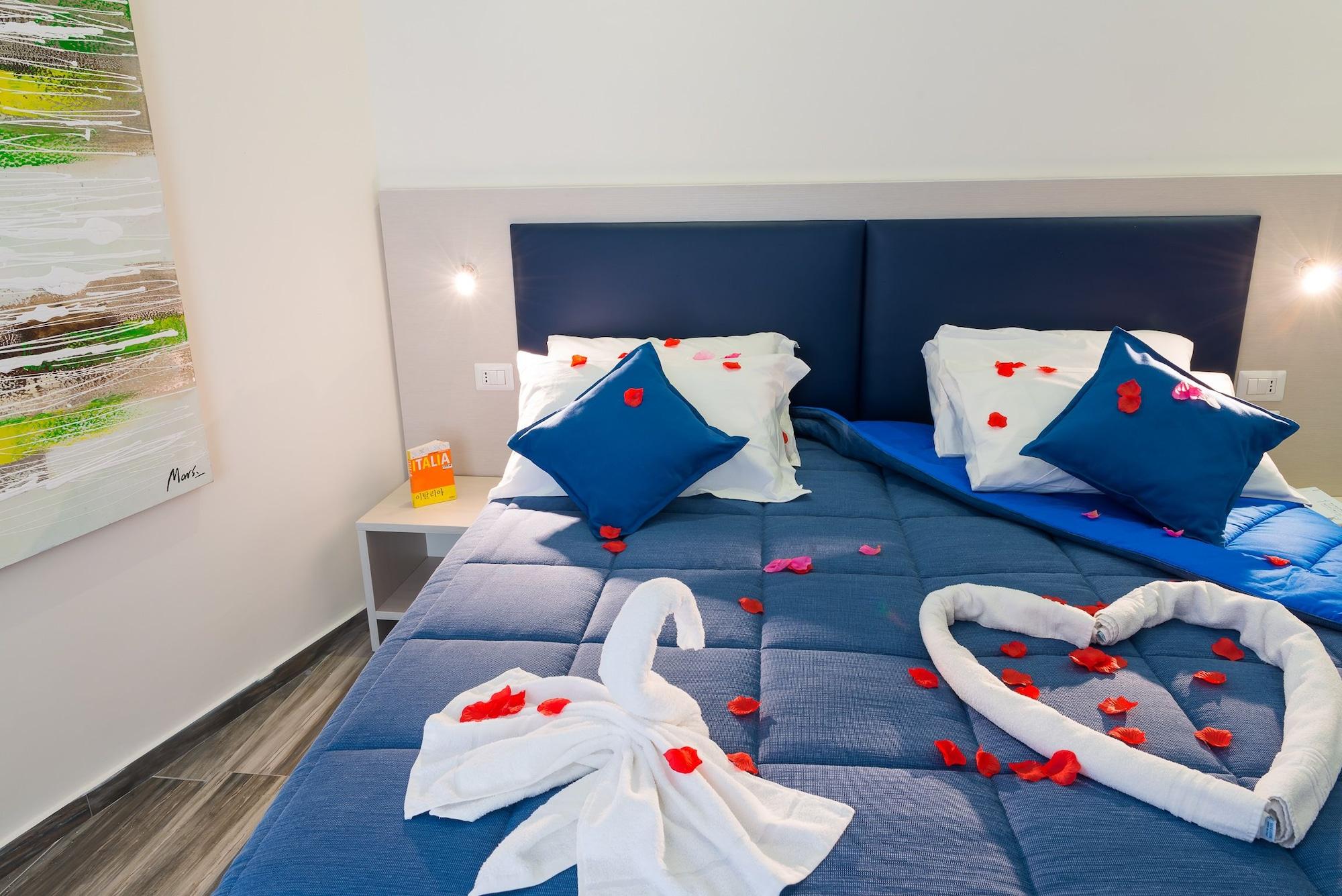 Napoli'S Gold Hotel Екстериор снимка