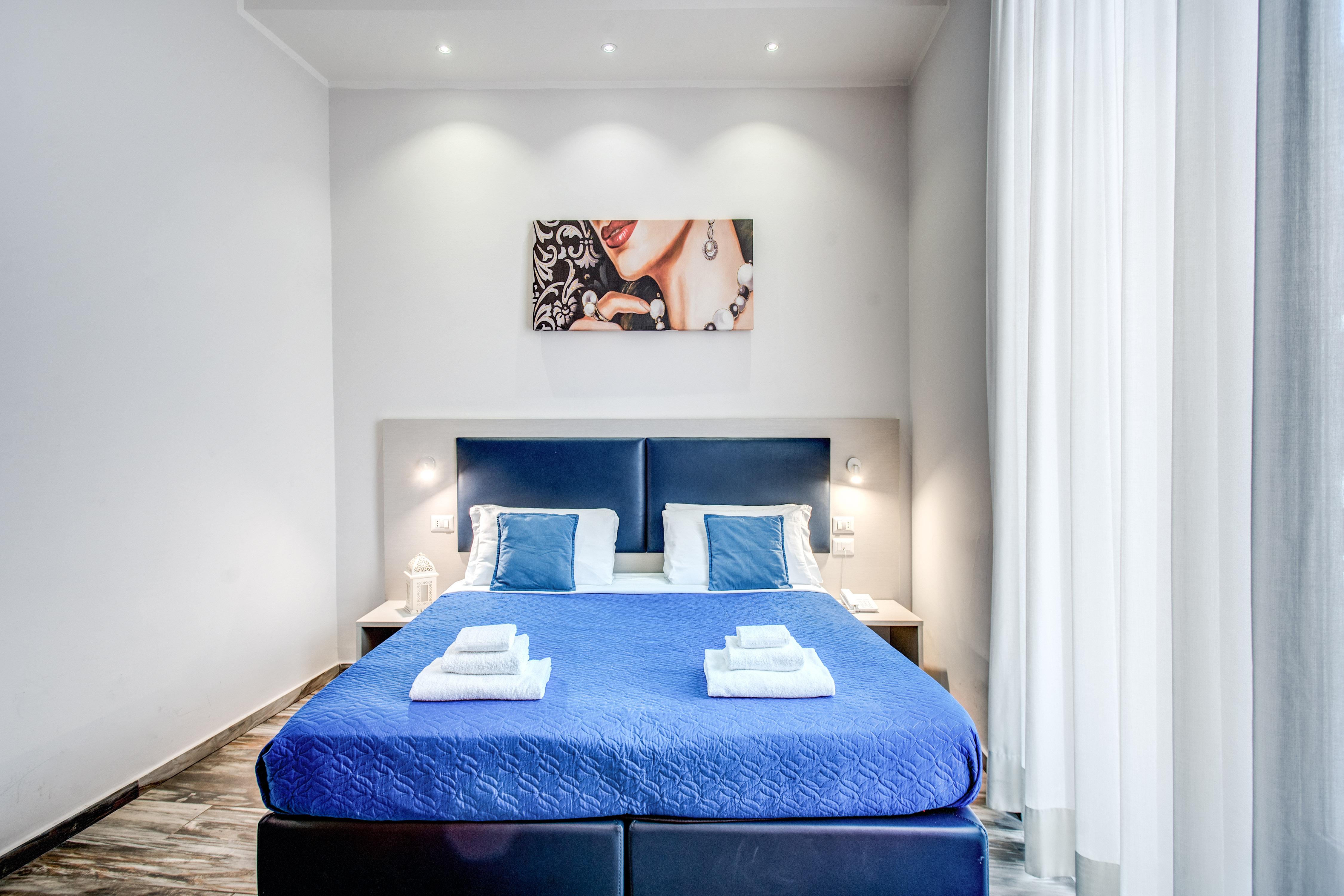 Napoli'S Gold Hotel Екстериор снимка