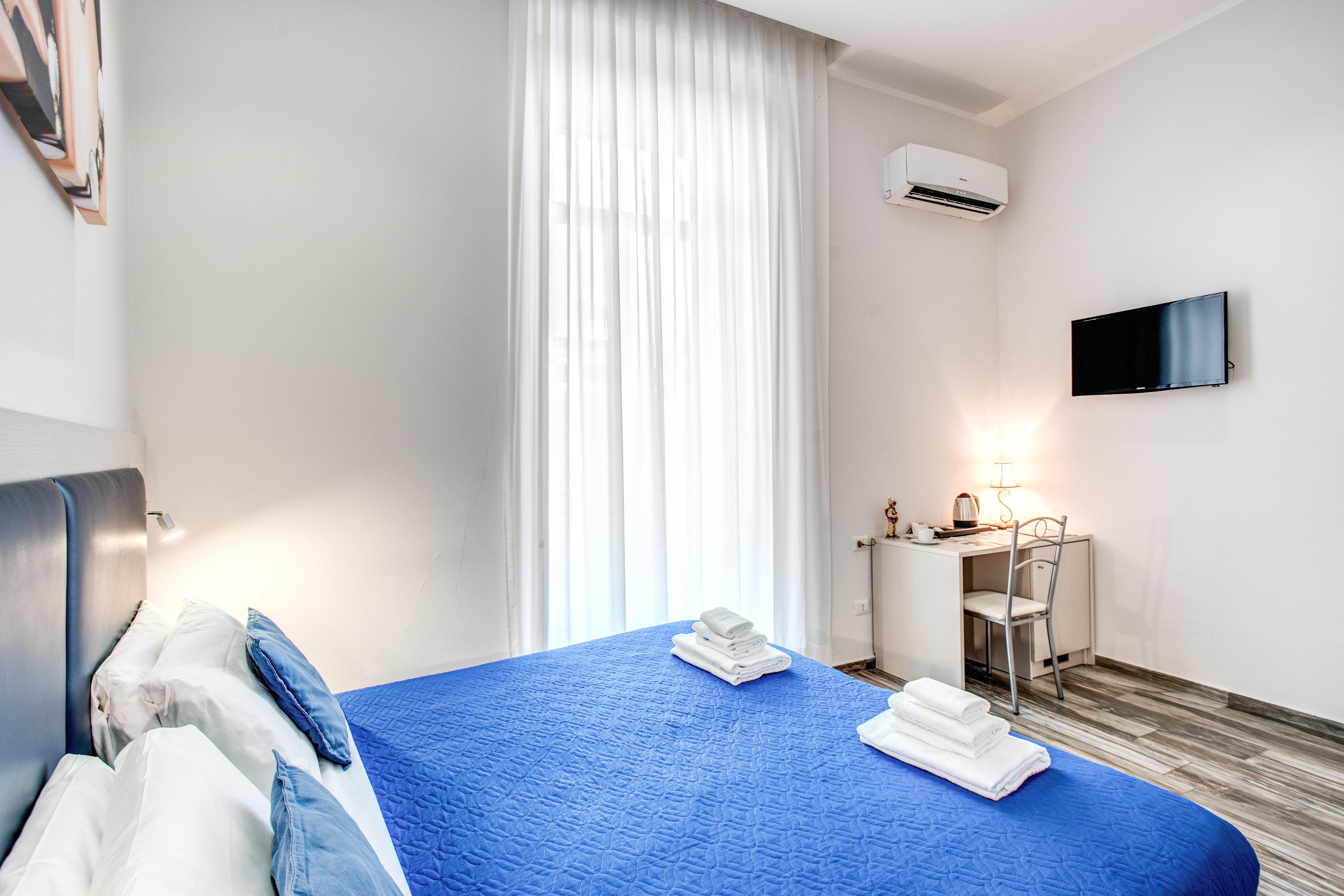 Napoli'S Gold Hotel Екстериор снимка