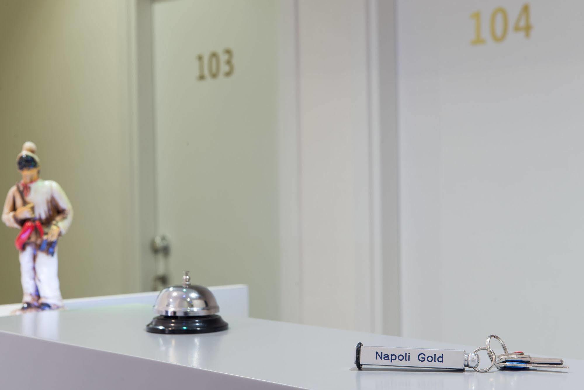 Napoli'S Gold Hotel Екстериор снимка